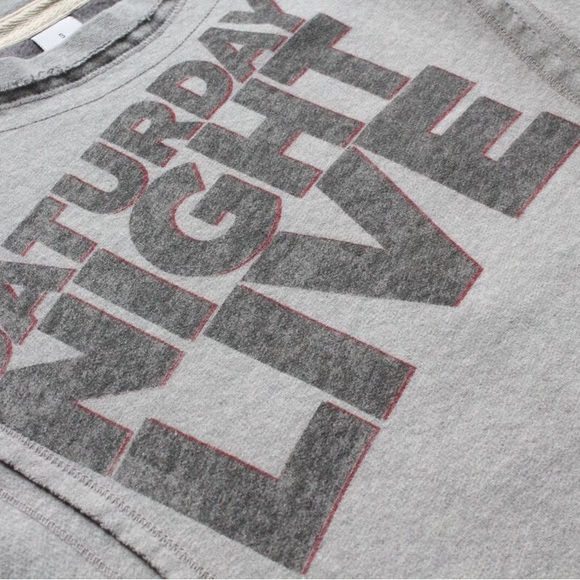 Saturday Night Live SNL Sweatshirt Scoop Neck Women’s S Gray Pullover Comedy NBC - Picture 2 of 7